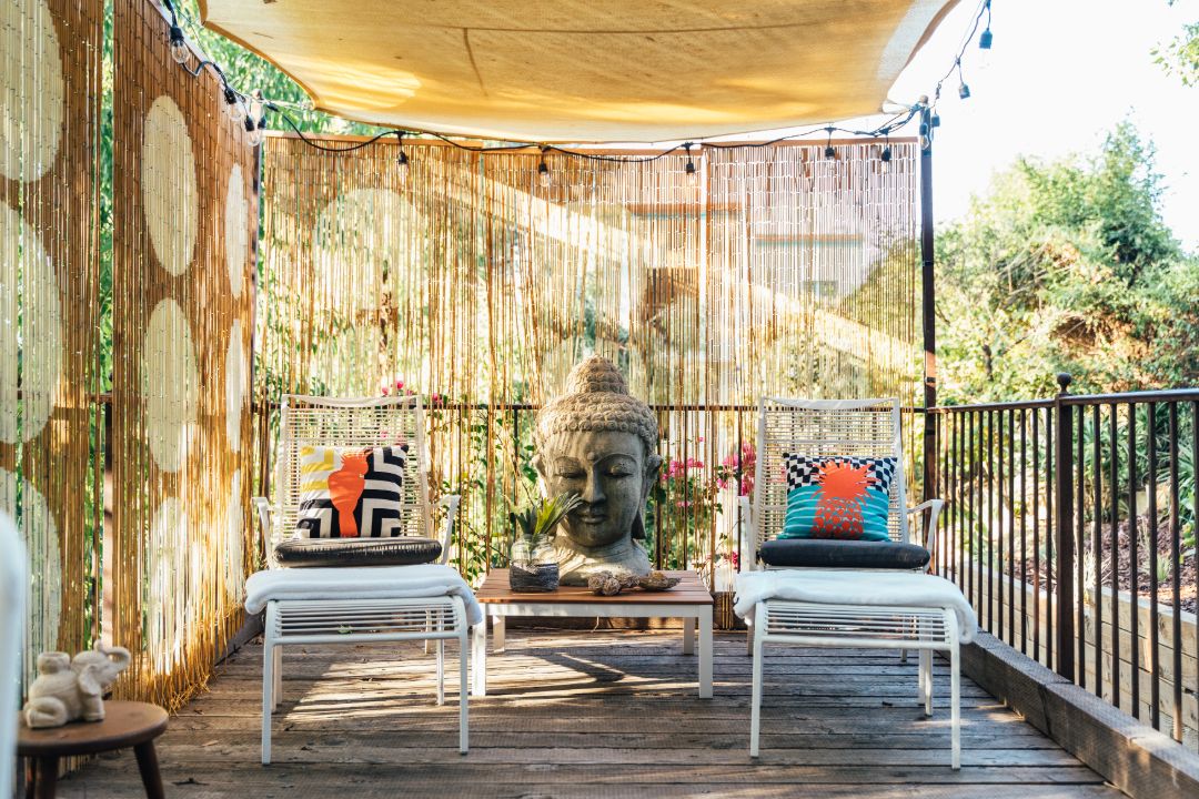 Elle King Hollywood Hills Zen