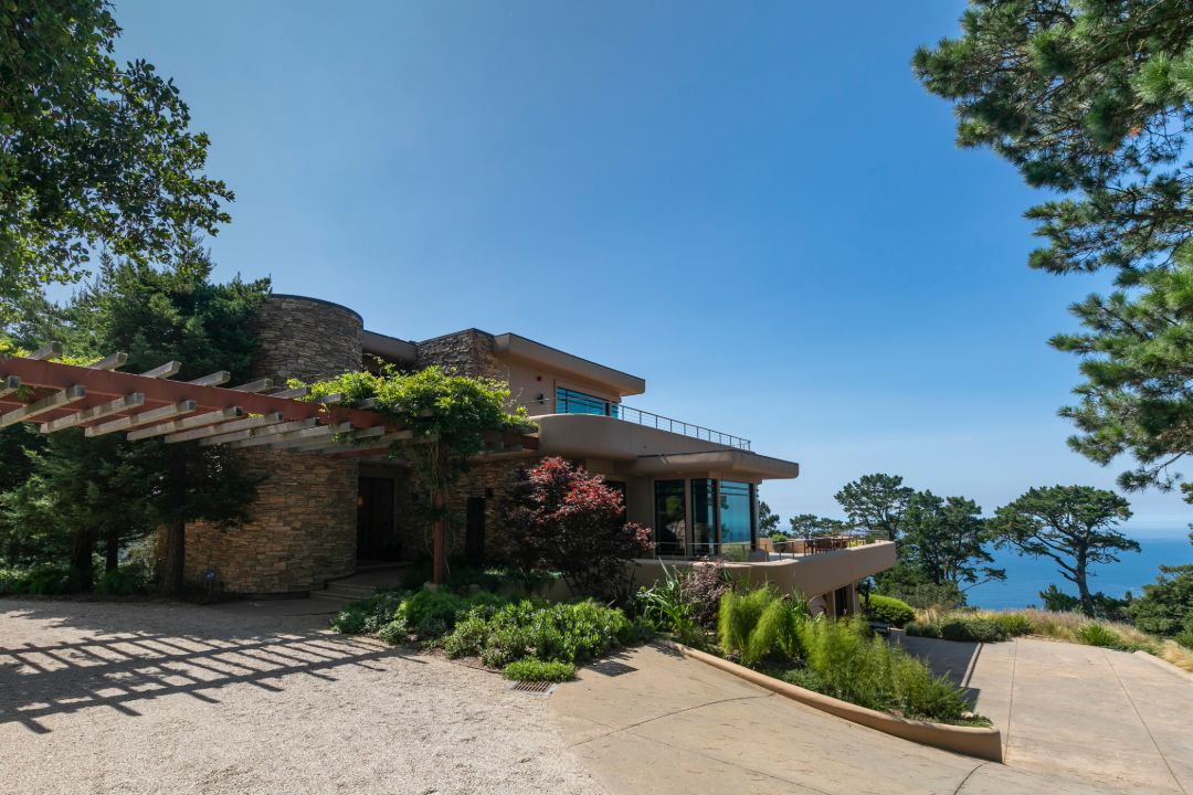 Fallingwater Frank Lloyd Wright Inspired Carmel Driveway