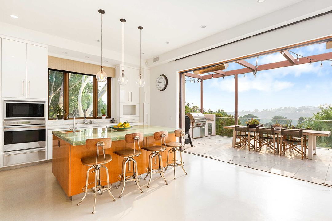 Hemsworth Brothers List Chic Malibu Retreat Where Outdoor Living Reigns Kitchen B