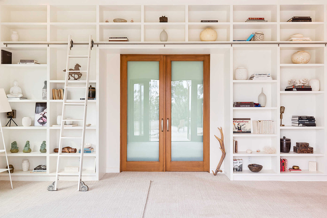 Hemsworth Brothers List Chic Malibu Retreat Where Outdoor Living Reigns Shelves