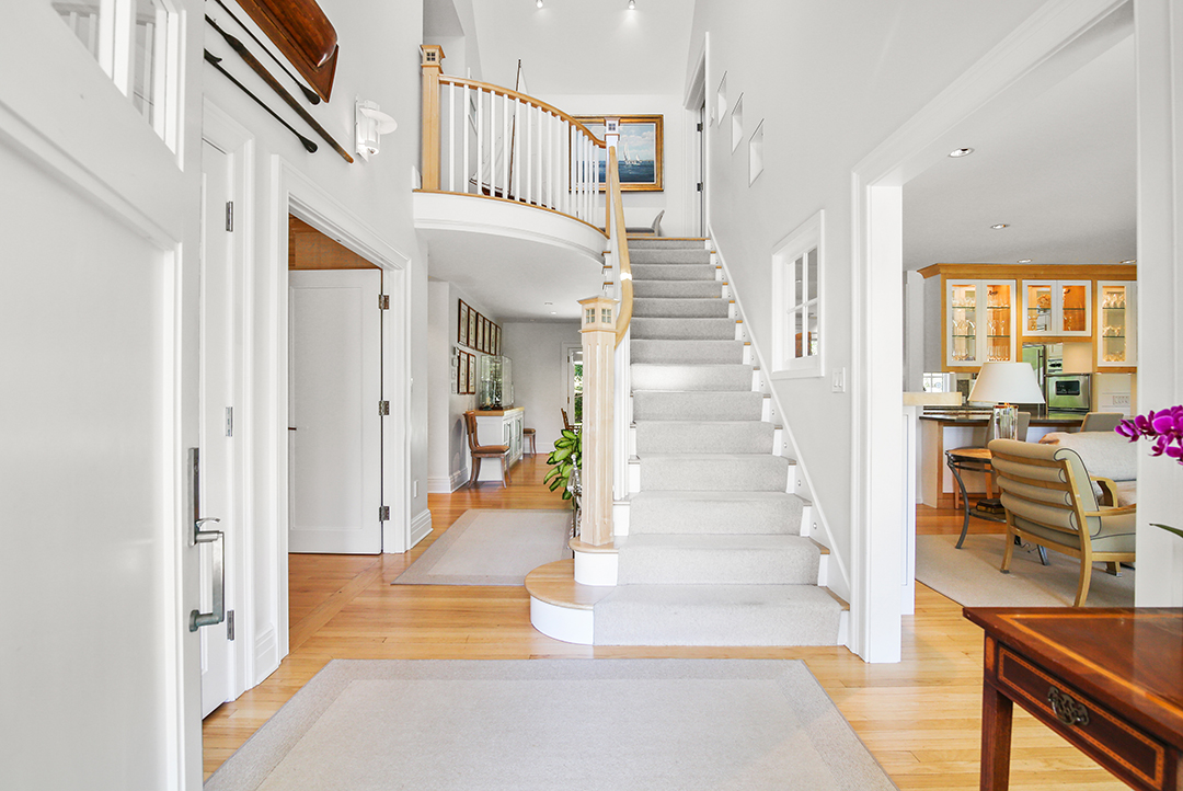 Idyllic Coastal Green Home In Fairfield County Seeks 1 5m Stairs