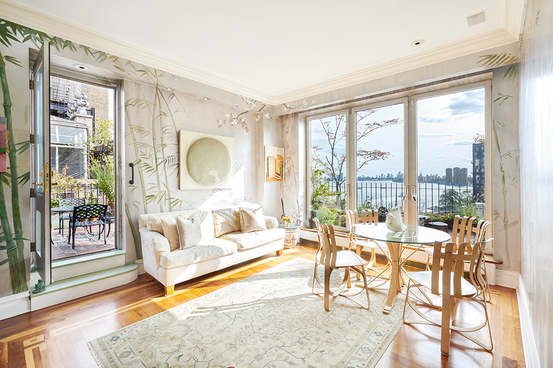 John Lennons Famous Manhattan Lost Weekend Penthouse Hits The Market Sofa