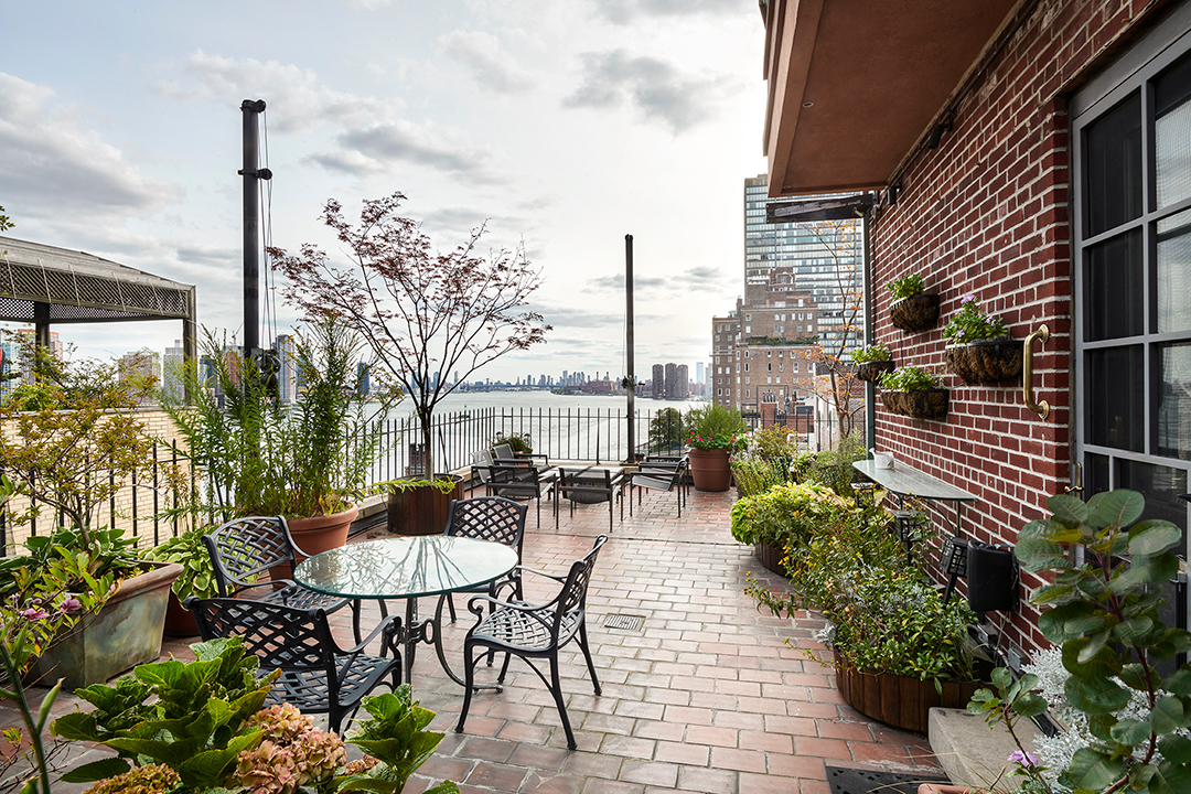 John Lennons Famous Manhattan Lost Weekend Penthouse Hits The Market Terrace B