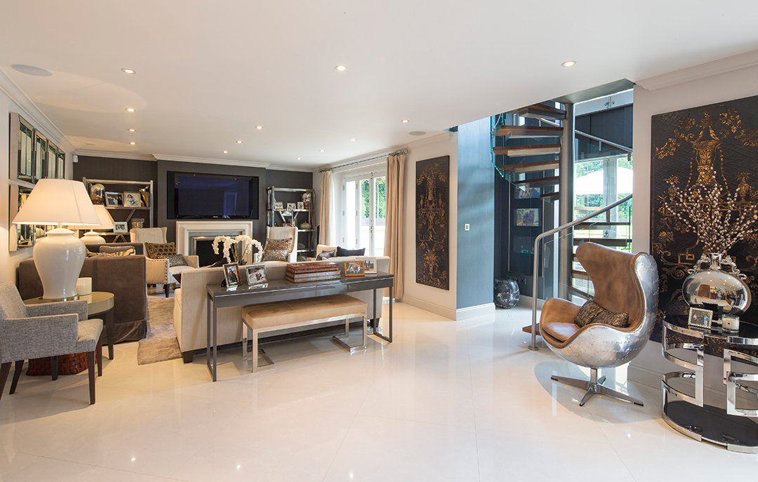 Rihannas Posh Former Long Term London Rental Lists For 41m Chic