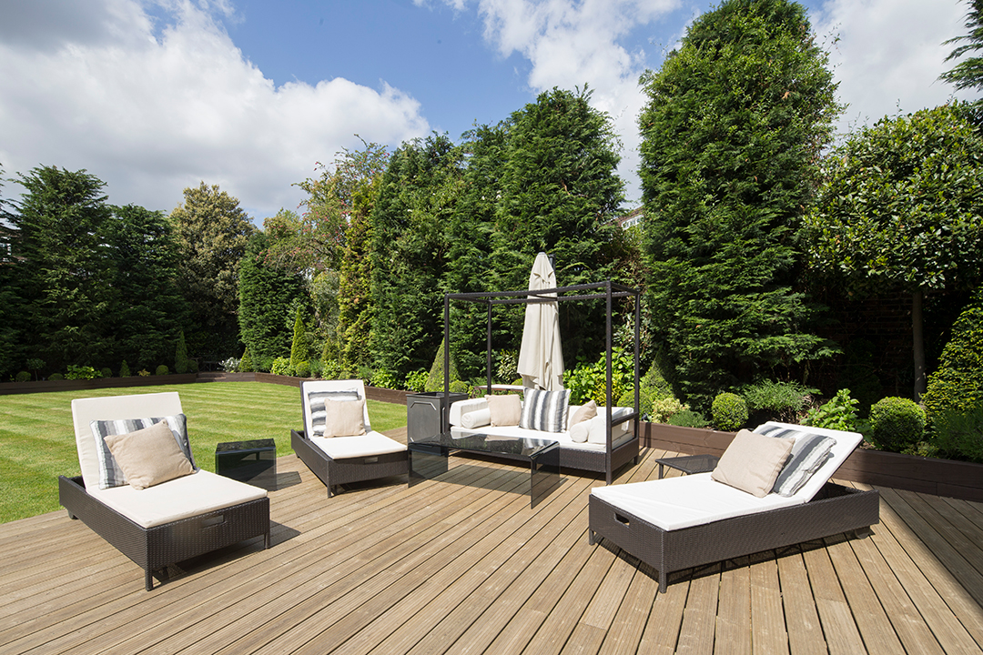 Rihannas Posh Former Long Term London Rental Lists For 41m Garden Terrace D