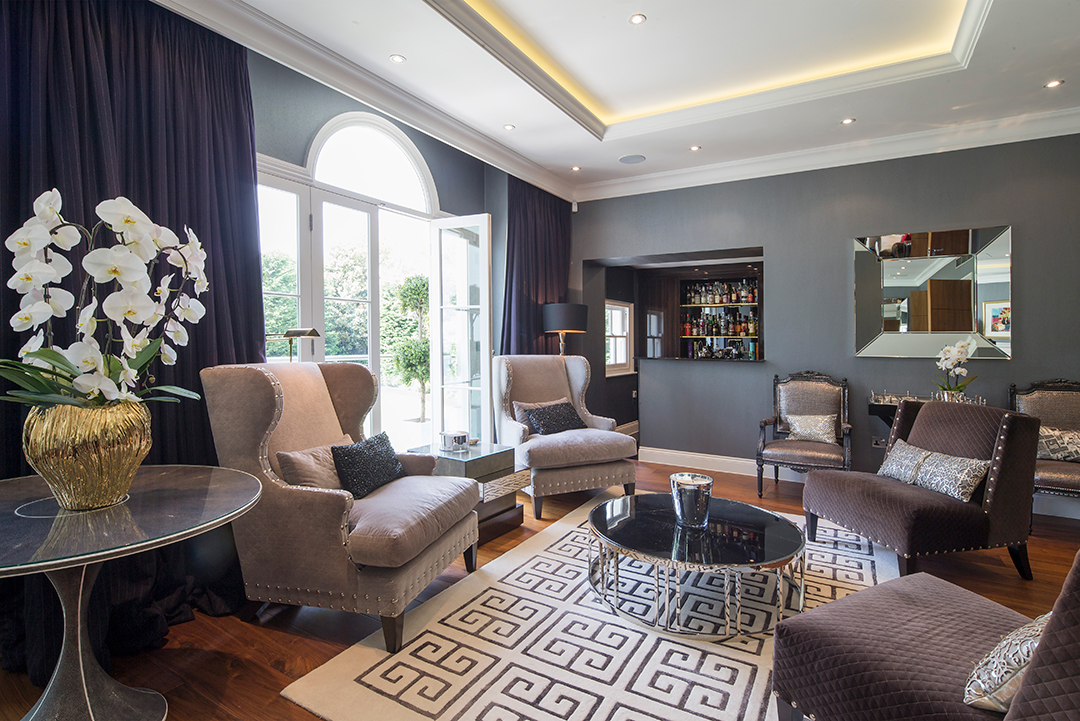 Rihannas Posh Former Long Term London Rental Lists For 41m Seating