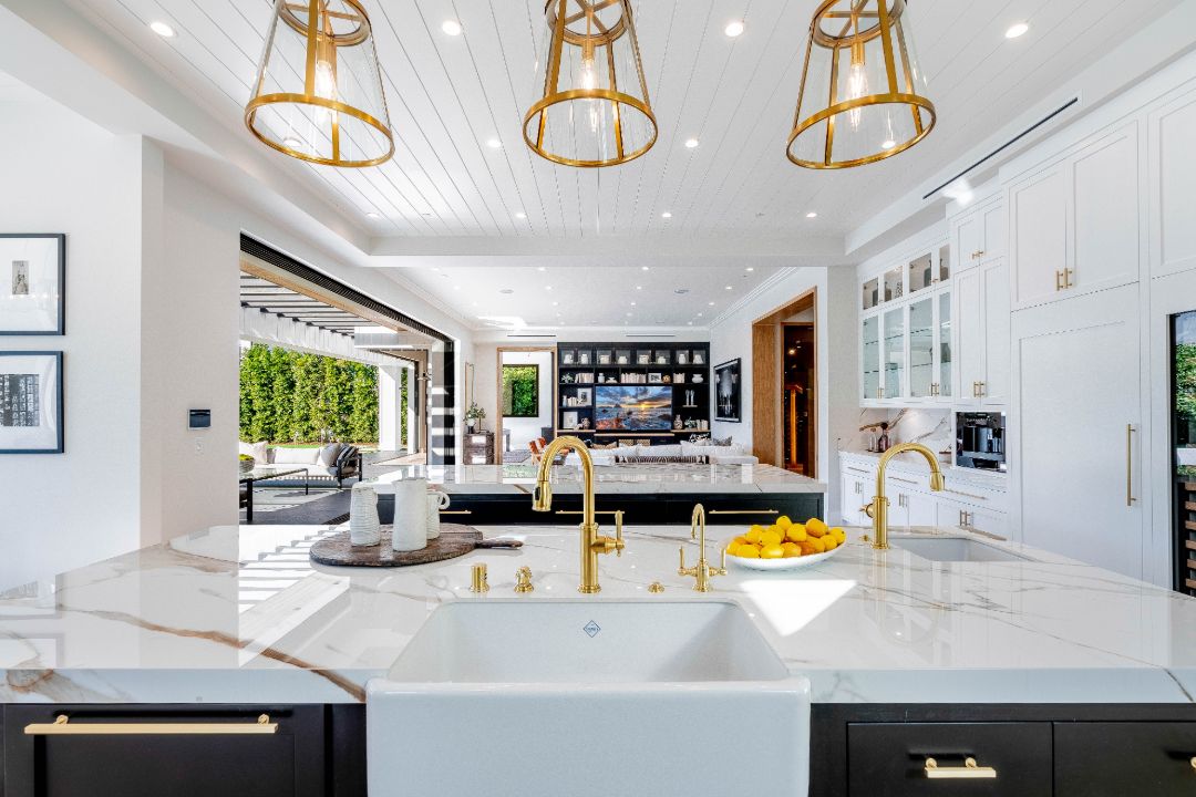 Teddi Mellencamp Encino Mansion Kitchen Island