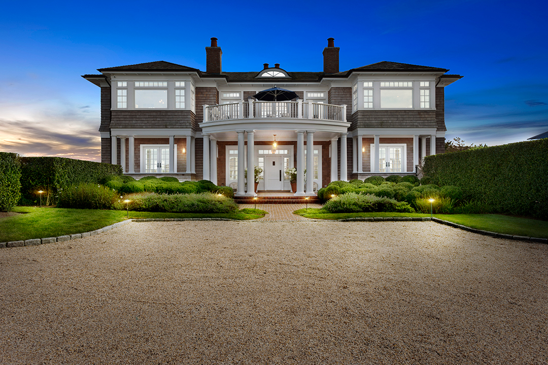 This 20 Million Beach House Is The Epitome Of Hamptons Luxury Night