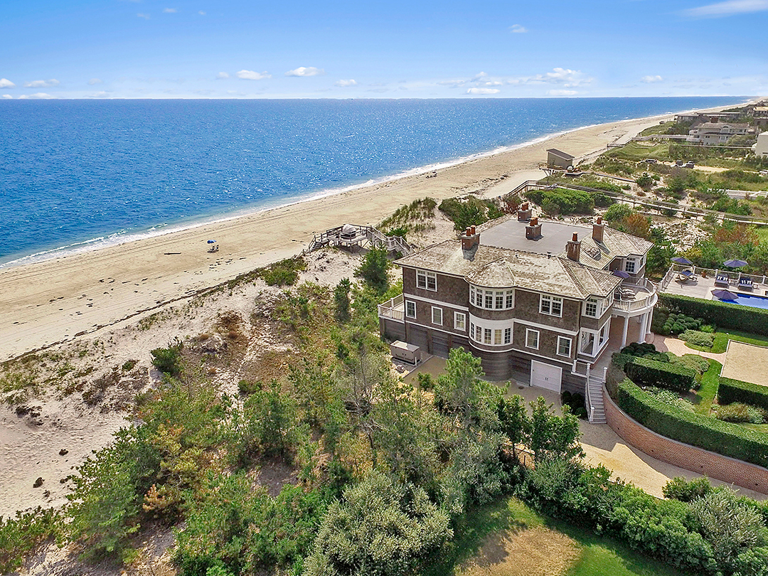 This 20 Million Beach House Is The Epitome Of Hamptons Luxury Dunes B