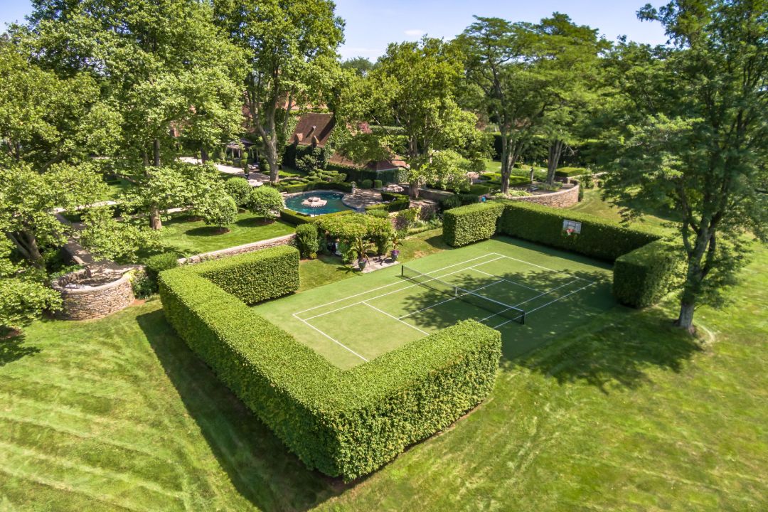 Tommy Hilfiger Greenwich Estate Tennis Court