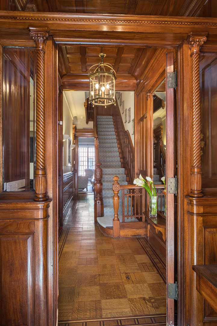 Upper West Side Brownstone On A Storied Block Asks 16 5m Foyer B