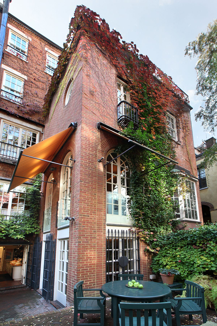 Upper West Side Brownstone On A Storied Block Asks 16 5m Structure