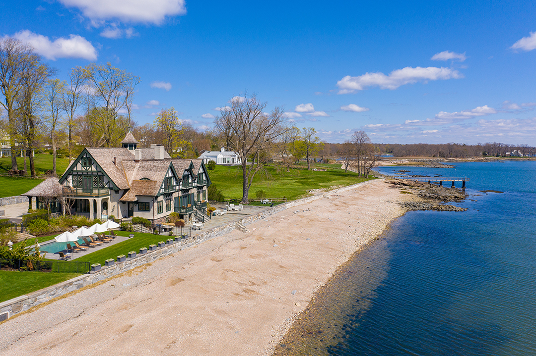 Actor Christopher Plummers Former Darien Tudor With A Private Beach Seeks 11m Beach