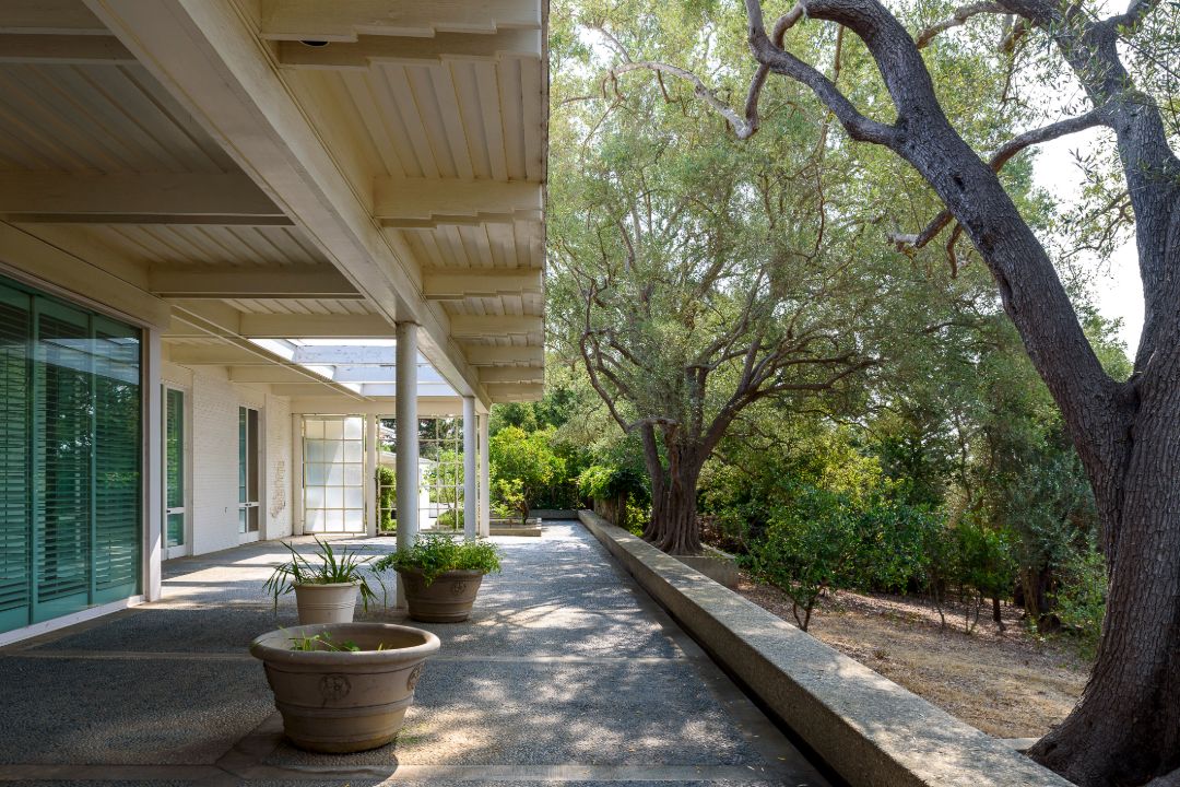 Erdman House Montecito Side Patio