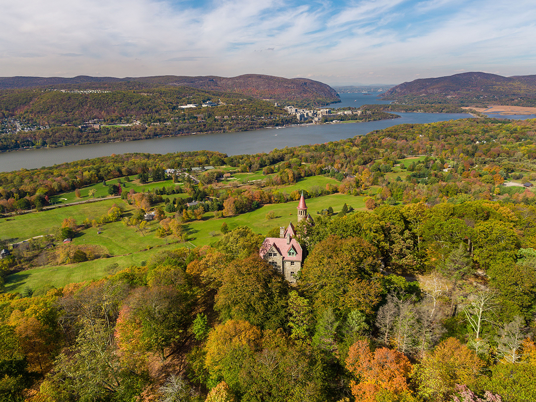 Hauntingly Beautiful Hudson Valley Castle With Halloween Vibes Asks 3 5m Aerial