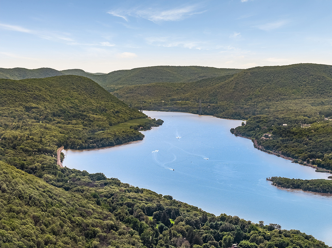 Hauntingly Beautiful Hudson Valley Castle With Halloween Vibes Asks 3 5m River B