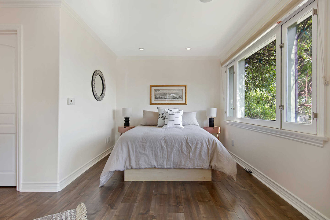Horror Movie Director Lists Charming Hollywood Hills Home Guest Bed