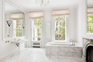 Kate Winslet Chelsea Rental Bath 1
