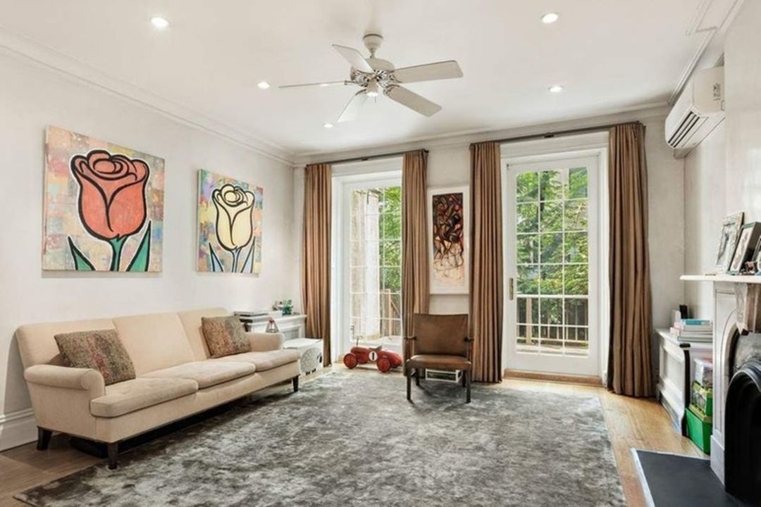 Kate Winslet Chelsea Rental Living 1