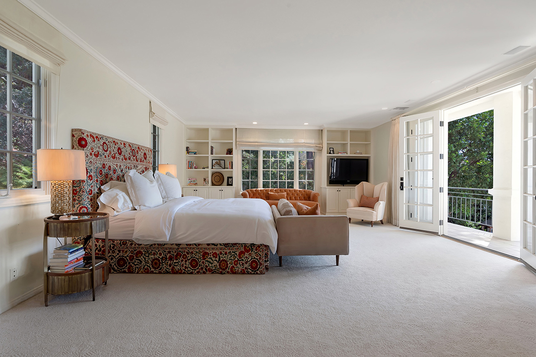 Katy Perry Lists Charming And Ultra Private Beverly Hills Home Bedroom