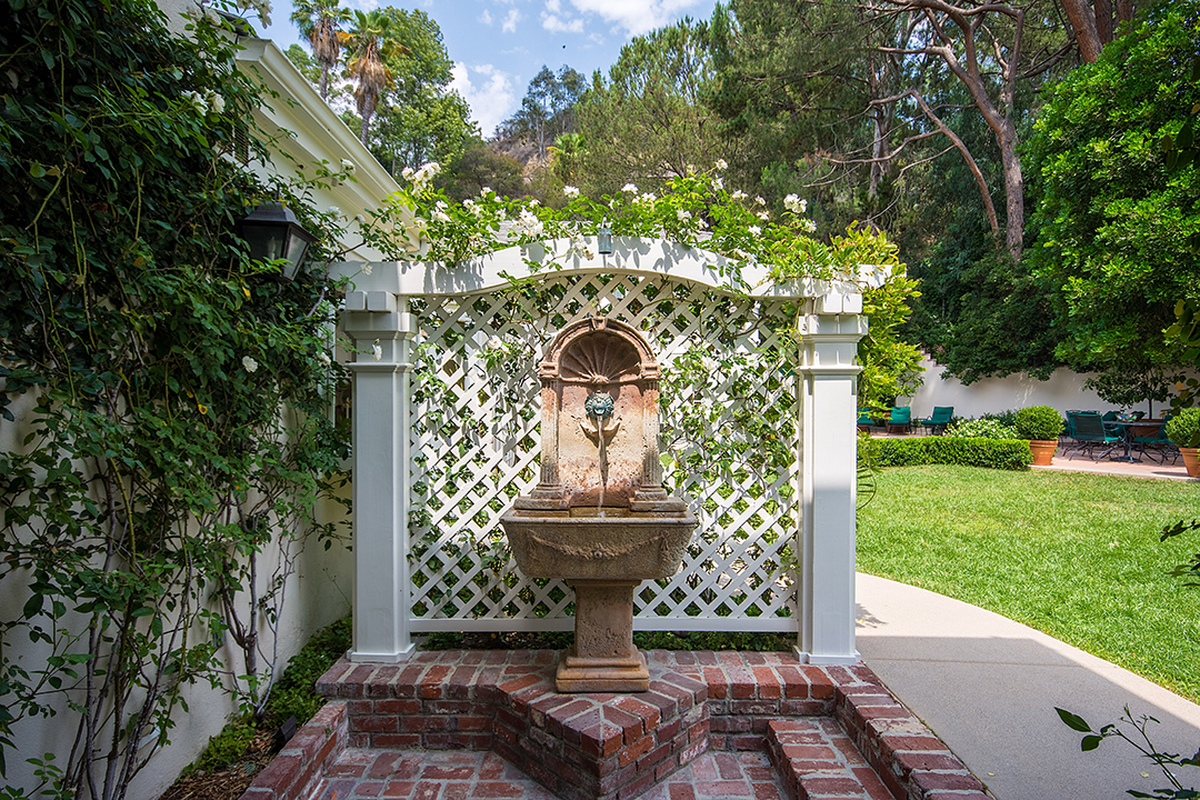 Katy Perry Lists Charming And Ultra Private Beverly Hills Home Fountain