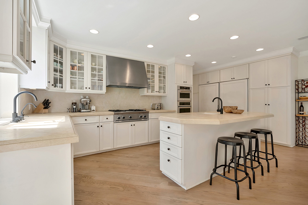 Katy Perry Lists Charming And Ultra Private Beverly Hills Home Kitchen B