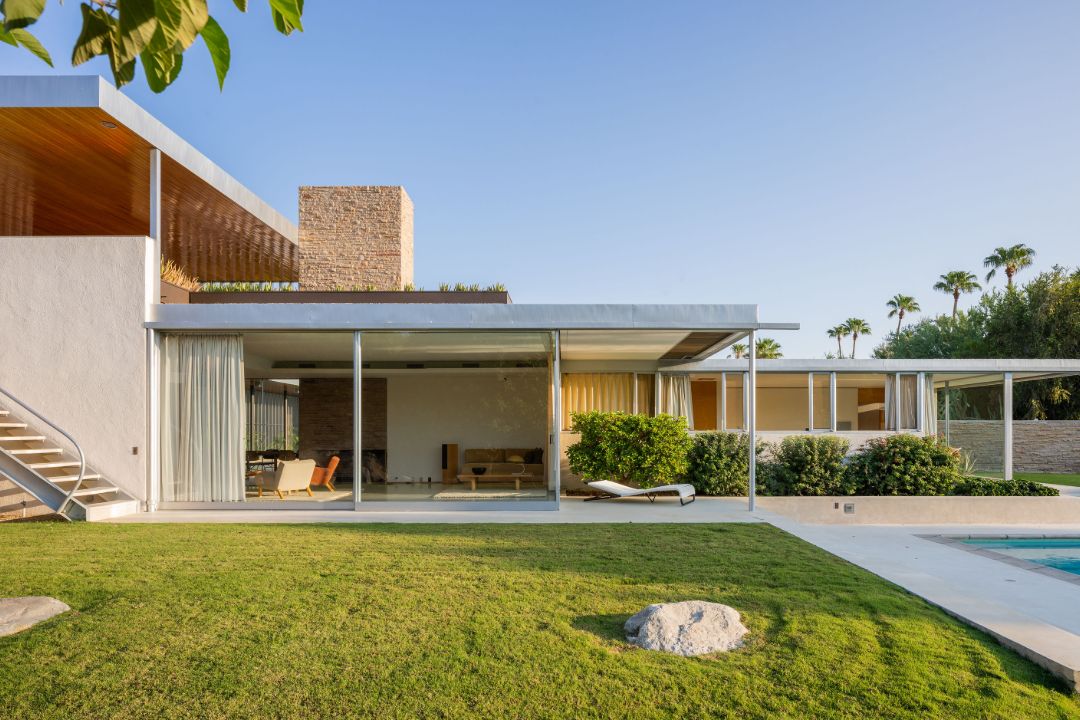 Kaufmann Desert House Richard Neutra Palm Springs Lawn IV