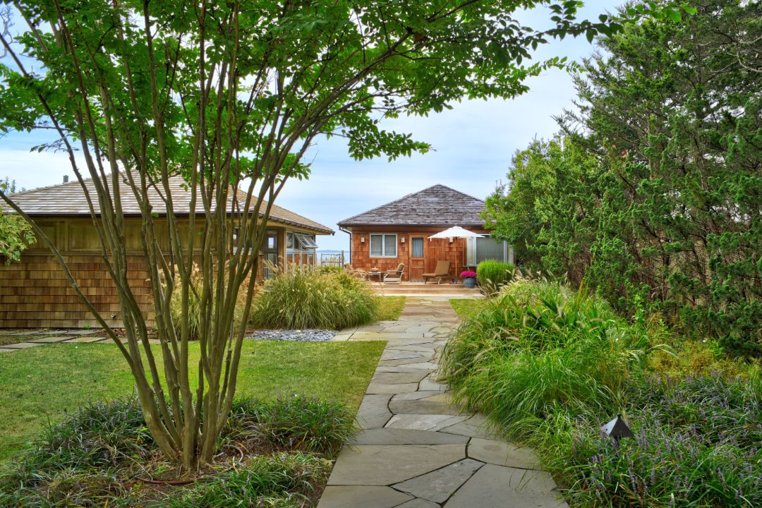 Kim Cattrall East Hampton Outdoor Path