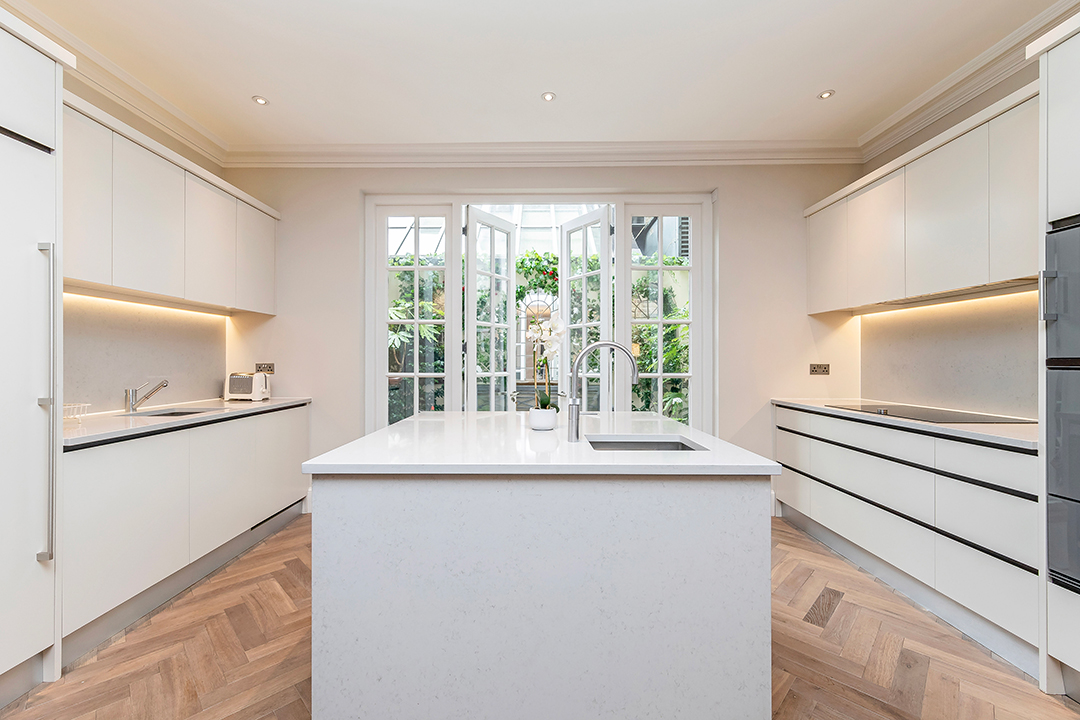 London Mansion Where Fred Astaire Once Lived Lists For 12 4m Kitchen2