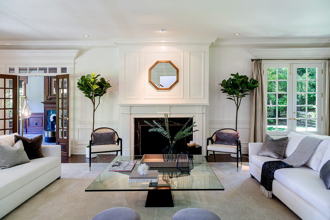 Mila Kunis And Ashton Kutcher Lists East Coast Style Hidden Hills Home Living