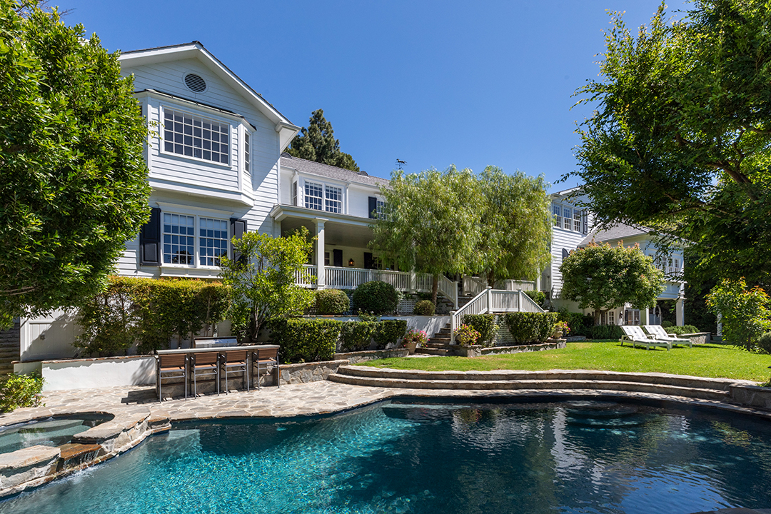 Mila Kunis And Ashton Kutcher Lists East Coast Style Hidden Hills Home Pool