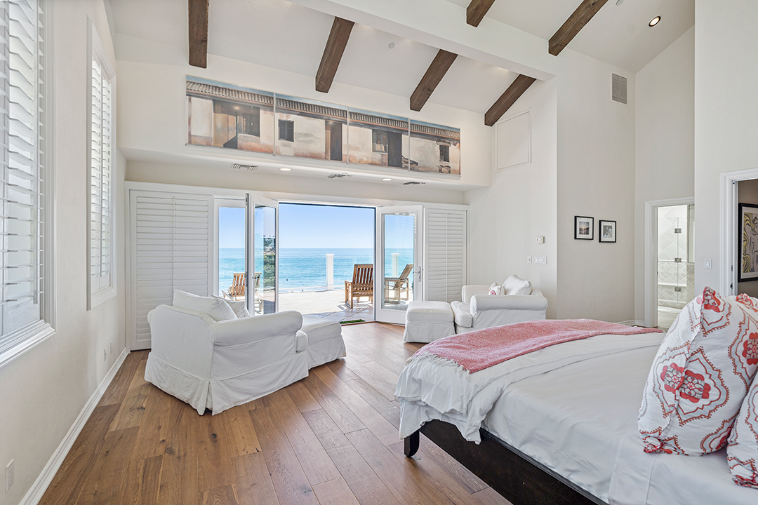 Modern Family Creator Steven Levitan Seeks 16m For Malibu Haven Bedroom