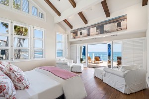 Modern Family Creator Steven Levitan Seeks 16m For Malibu Haven Master Suite
