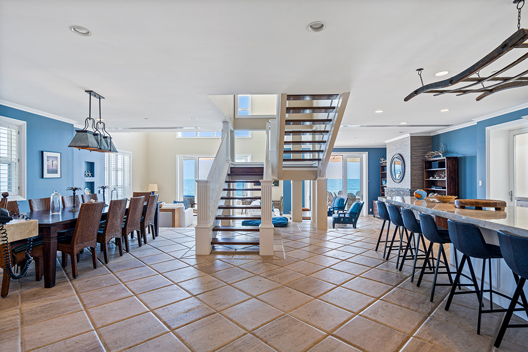 Modern Family Creator Steven Levitan Seeks 16m For Malibu Haven Stairs