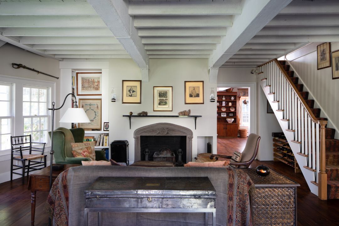 Morley Safer 60 Minutes Cheshire Ct Living Room