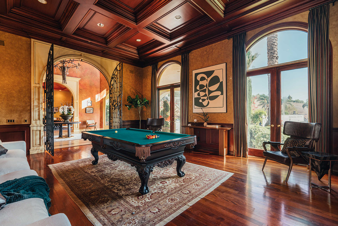 Rockstar Nikki Sixx Lists Bold Yet Serene Mediterranean Mansion For 5 6m Billiard B
