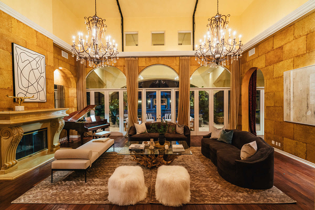 Rockstar Nikki Sixx Lists Bold Yet Serene Mediterranean Mansion For 5 6m Living B