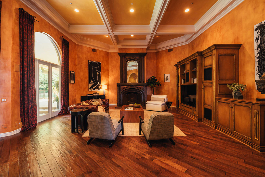 Rockstar Nikki Sixx Lists Bold Yet Serene Mediterranean Mansion For 5 6m Living