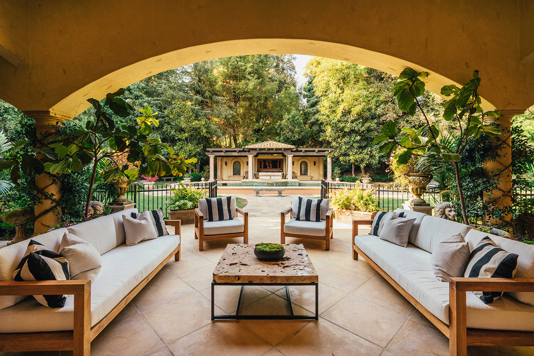 Rockstar Nikki Sixx Lists Bold Yet Serene Mediterranean Mansion For 5 6m Outside