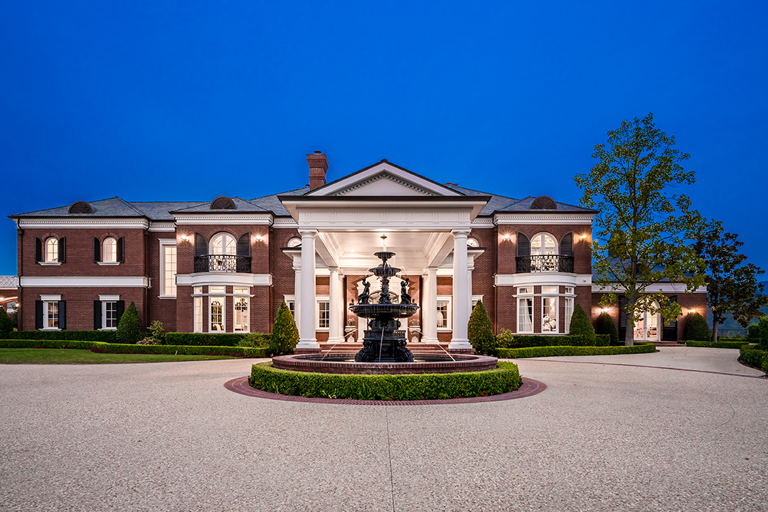 Wayne Gretzky Lists A Great Mansion In Thousand Oaks For 23m Circle