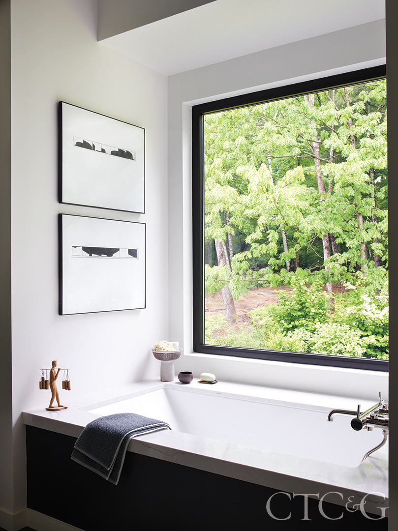 Changing Scenery Bath