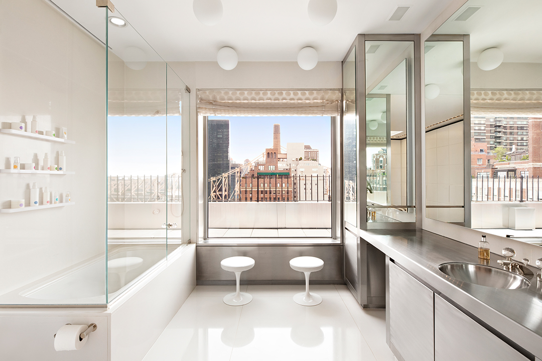 Lisa Perry Penthouse Bathroom Copy