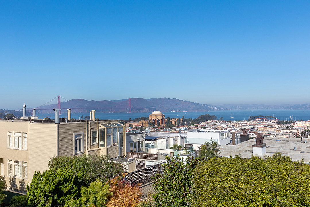 Winona Ryder San Fran Home View Of Bridfe