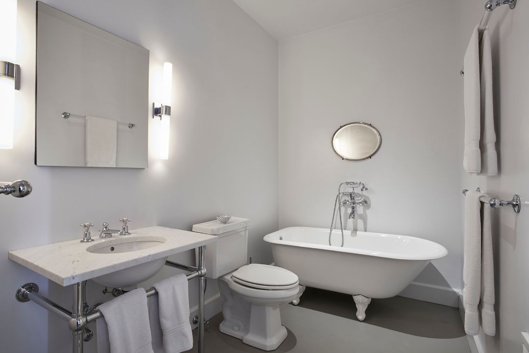 Alan Rickman West Village Condo Bathroom Tub