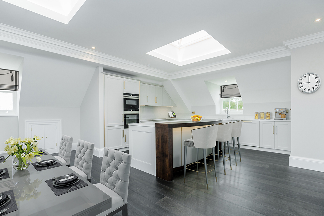 Crown Connections Country Manor Queen Elizabeth I Visited Offers 25 Luxury Apartments Kitchen