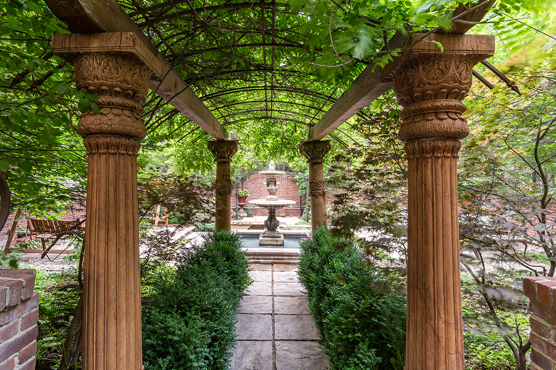 Explore A 25m Utah Retreat On 20 Breathtaking Acres Garden