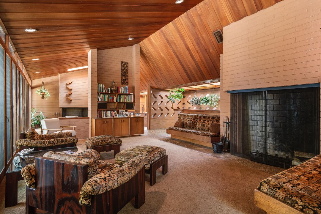 Frank Lloyd Wright Glenview Illinois Living Room