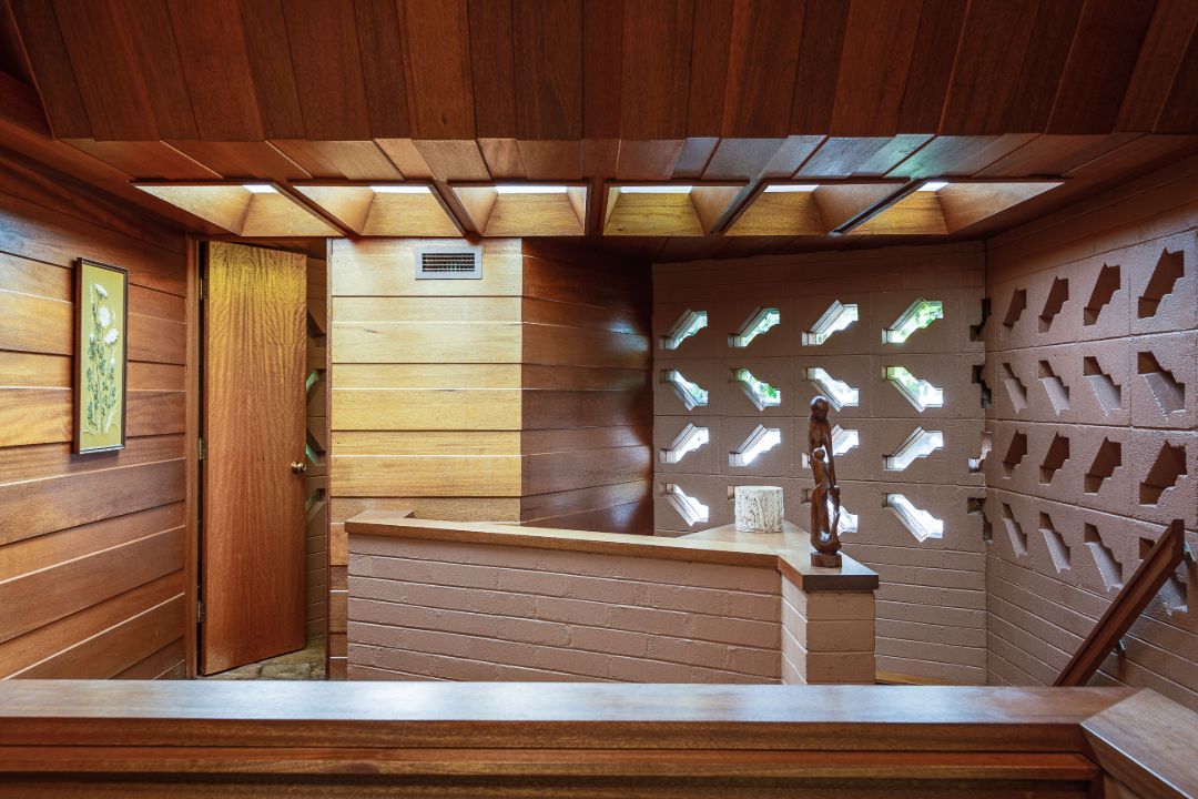 Frank Lloyd Wright Glenview Illinois Details