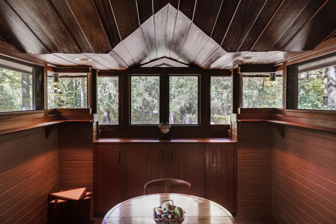 Frank Lloyd Wright Glenview Illinois Dining Room