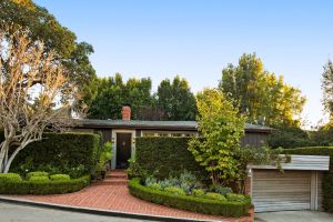 Ivarene Ave Hollywood Dell Los Angeles Front